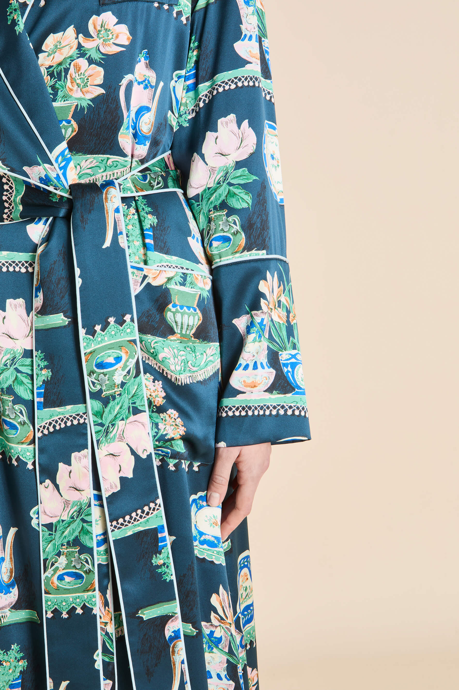 Capability Giotto Blue Plate Robe in Silk Satin - Image 4