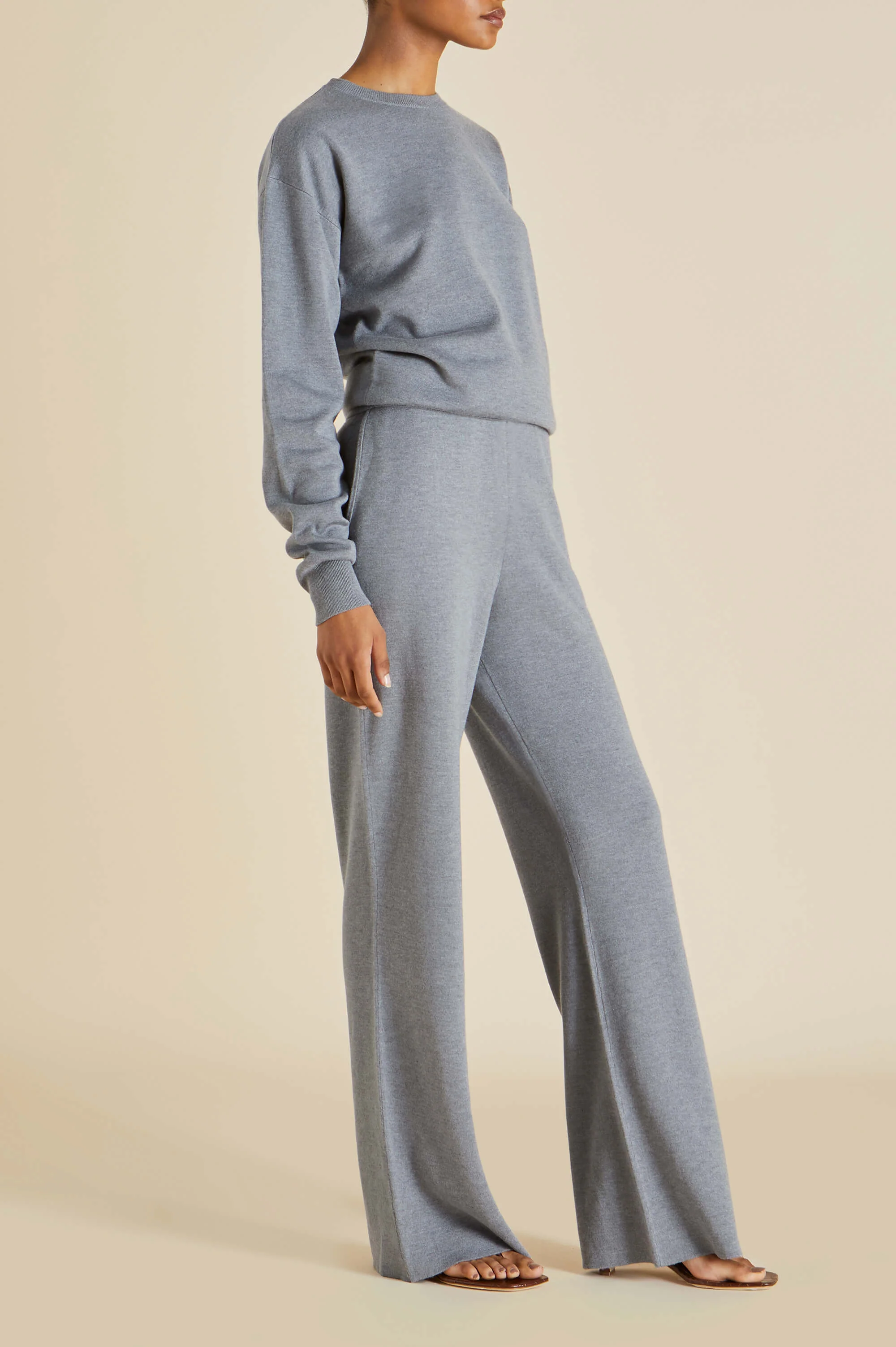 Carmel London Grey Knitwear in Silk-Cashmere - Image 4