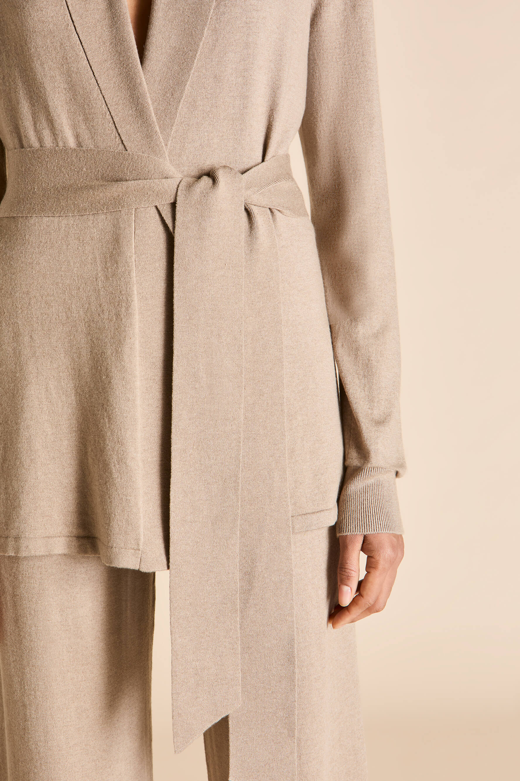 Caro Dallas Beige Knitwear in Silk-Cashmere - Image 4