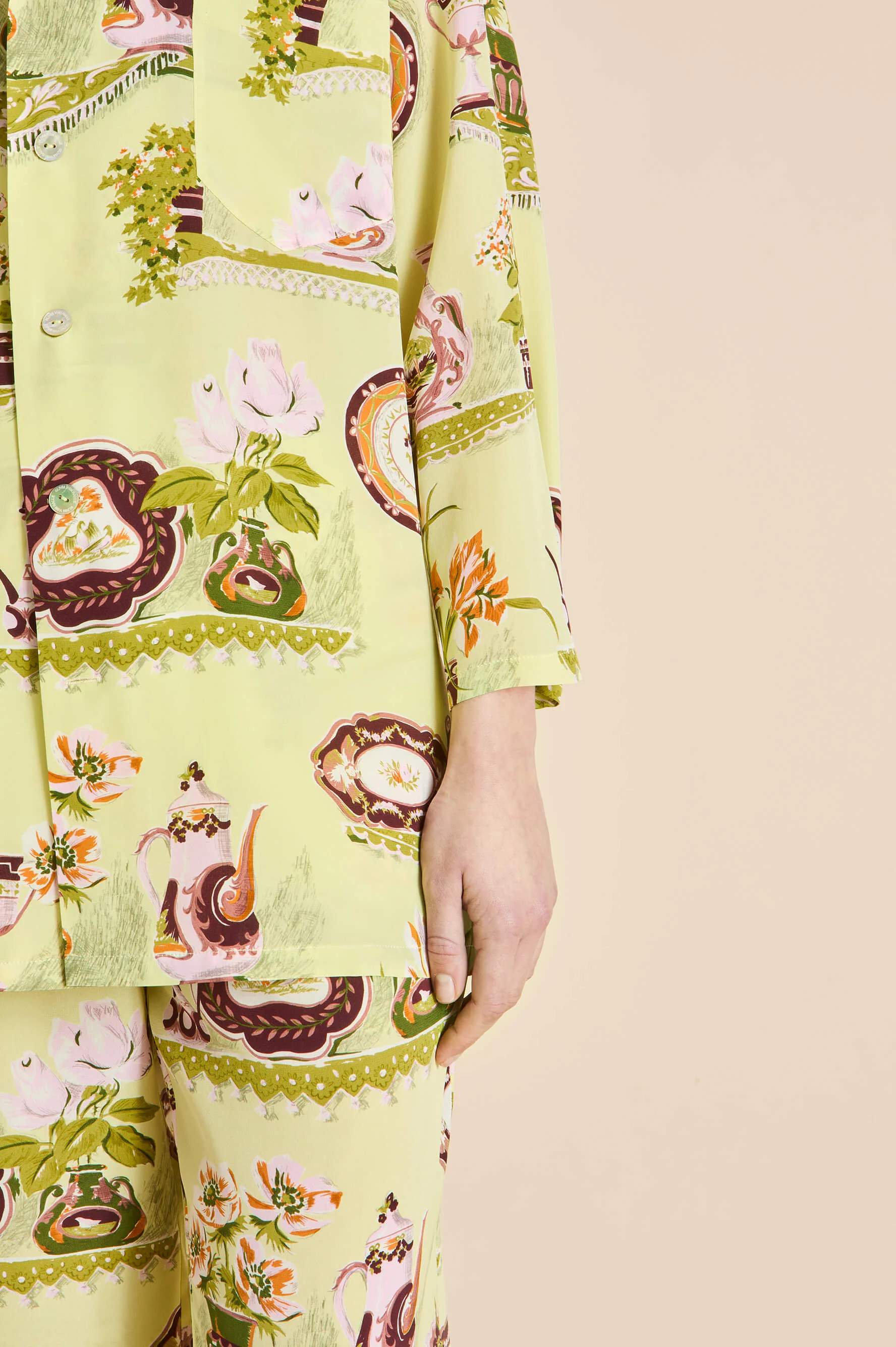 Casablanca Aulenti Green Plate Pyjamas in Silk Crêpe de Chine - Image 4