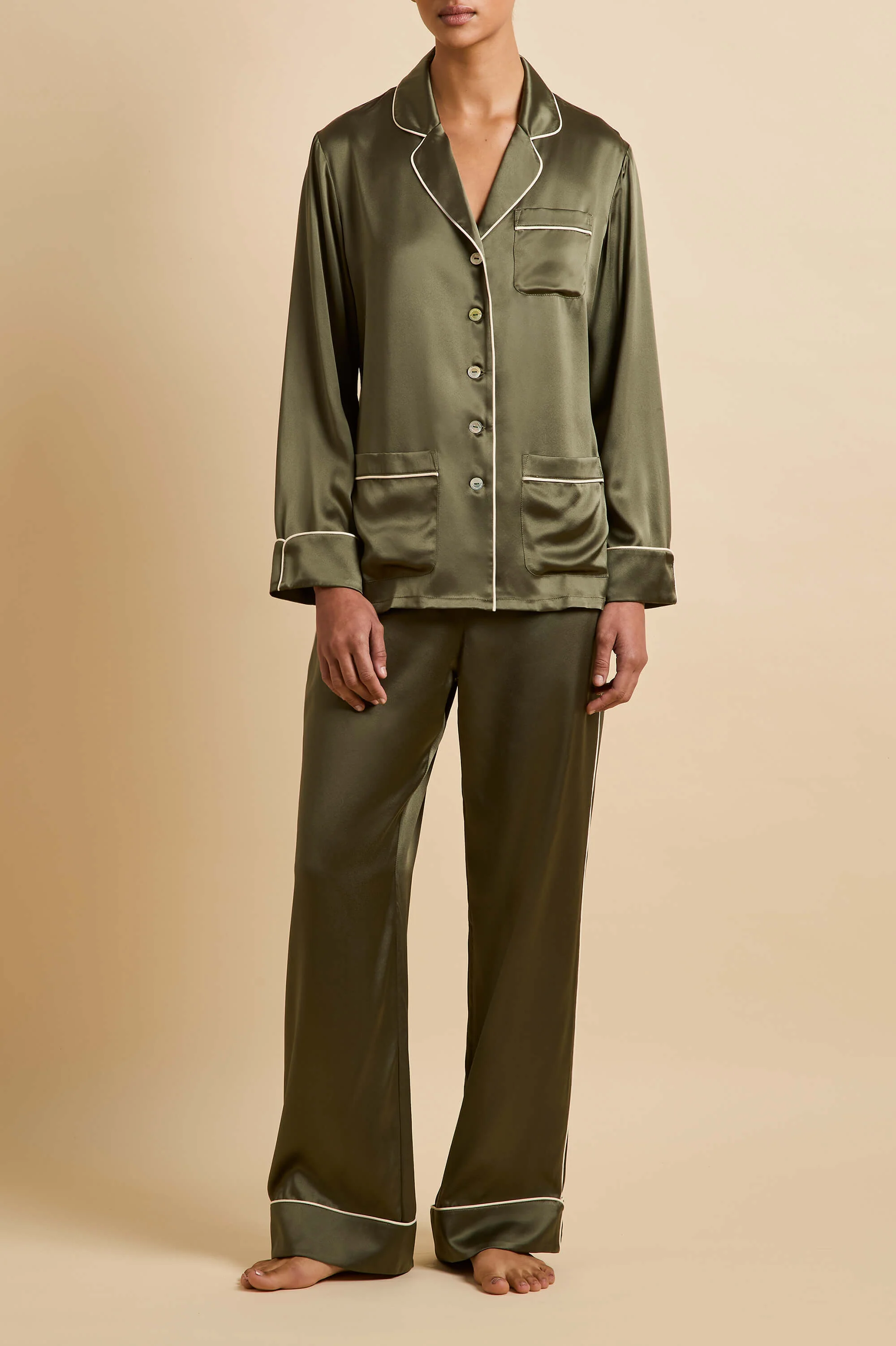 Coco Nori Green Pyjamas in Silk Satin