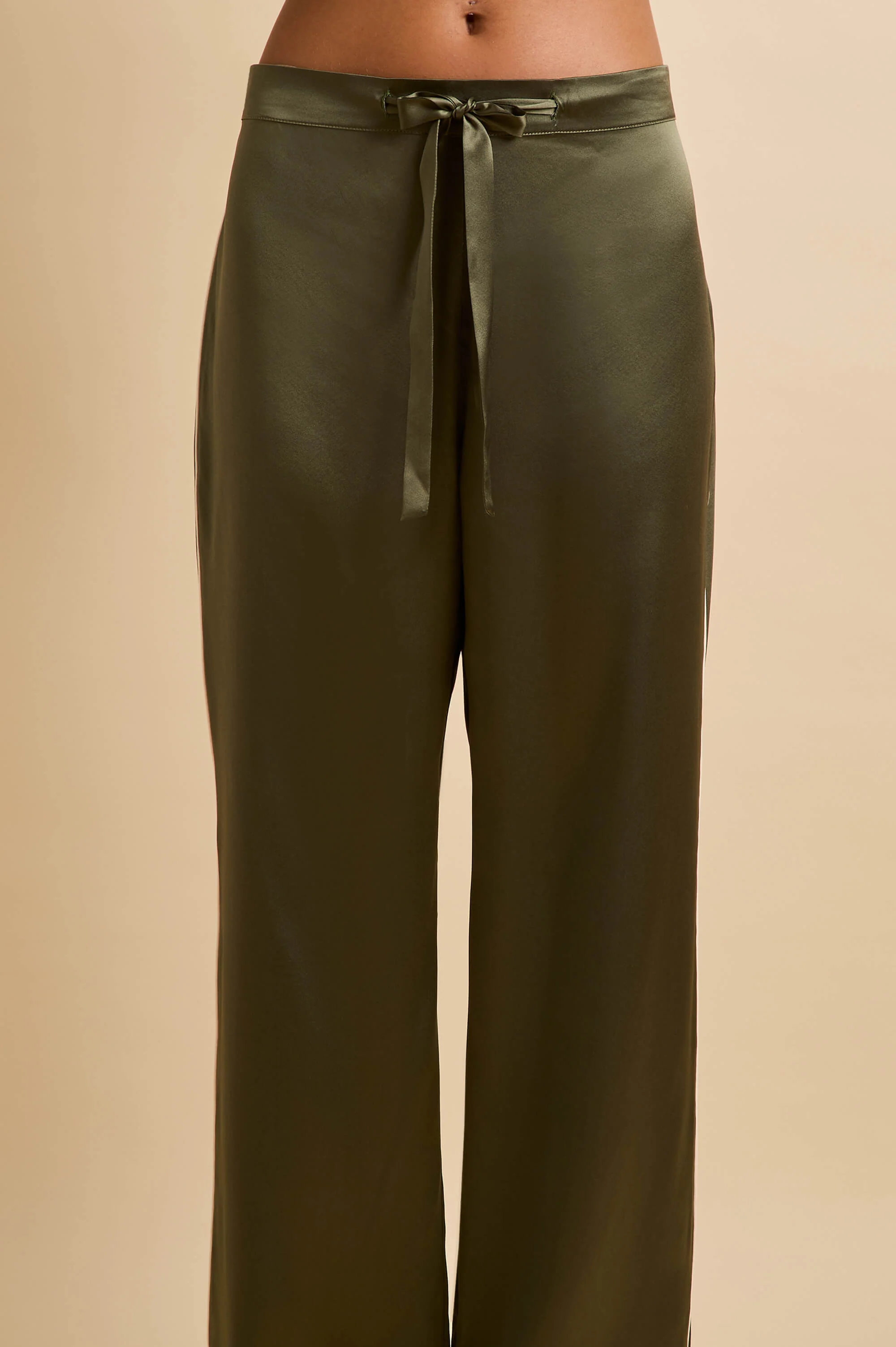 Coco Nori Green Pyjamas in Silk Satin - Image 5