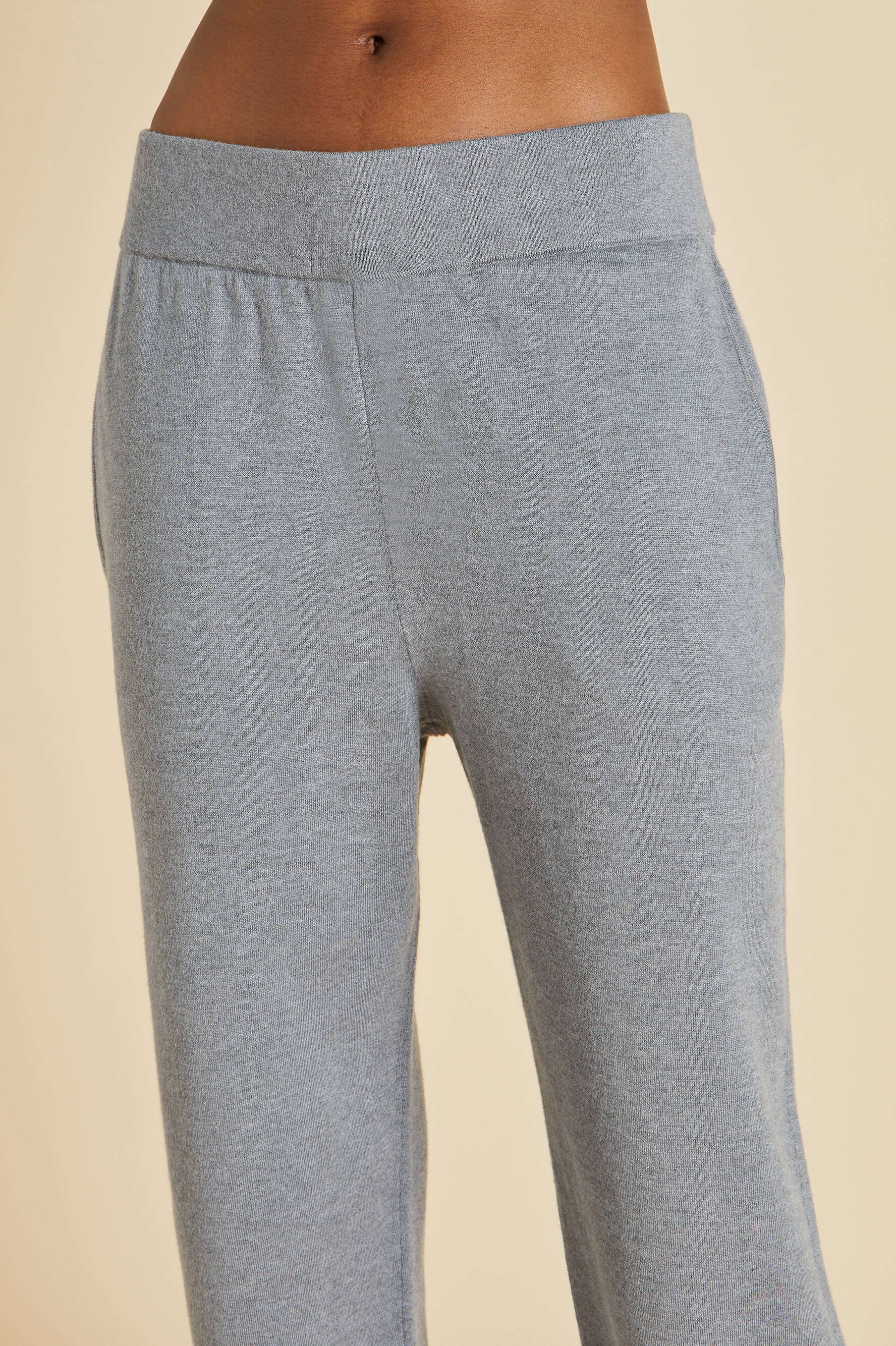 Gia London Grey Tracksuit in Silk-Cashmere - Image 7