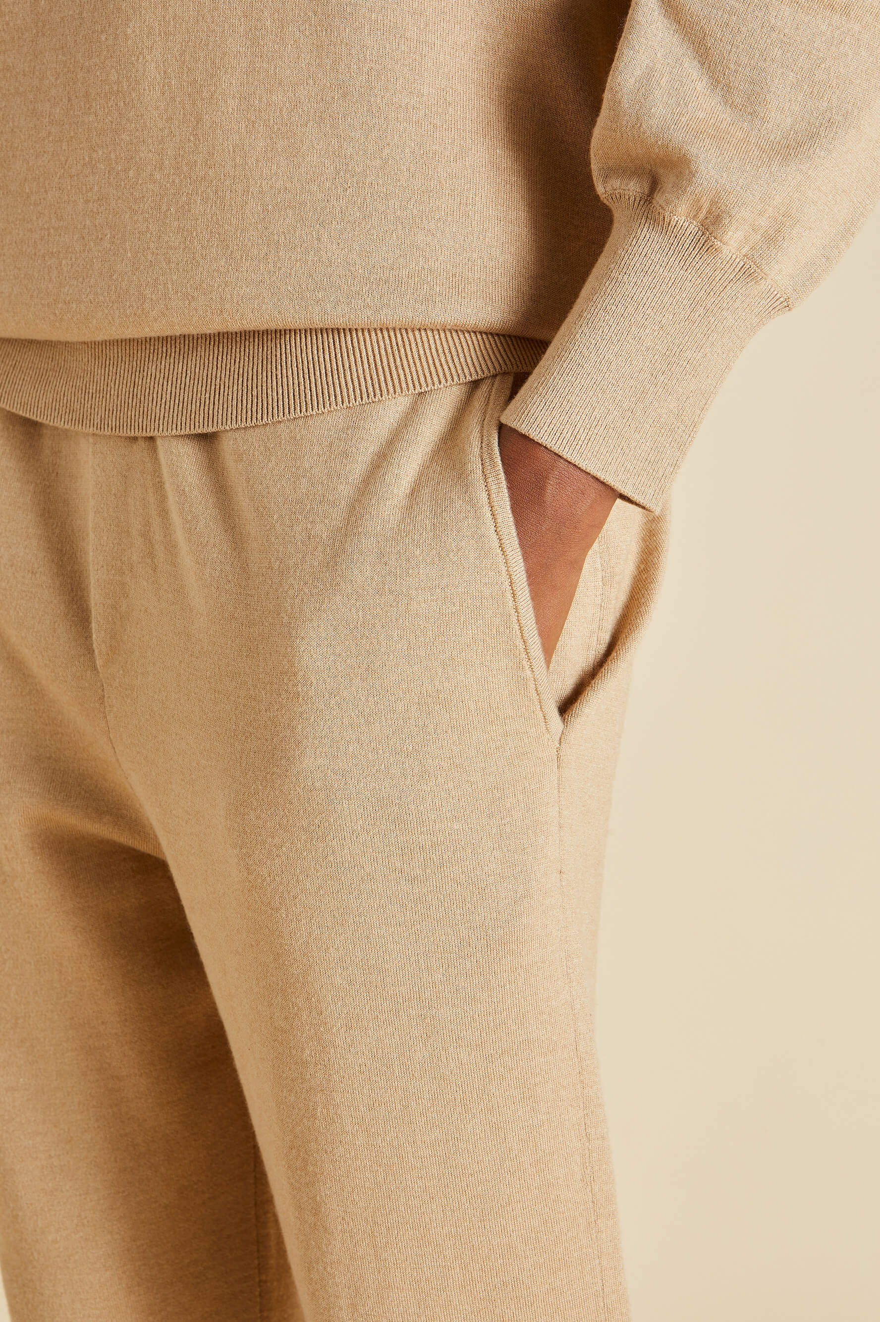 Gia Shanghai Beige Tracksuit in Silk-Cashmere - Image 5