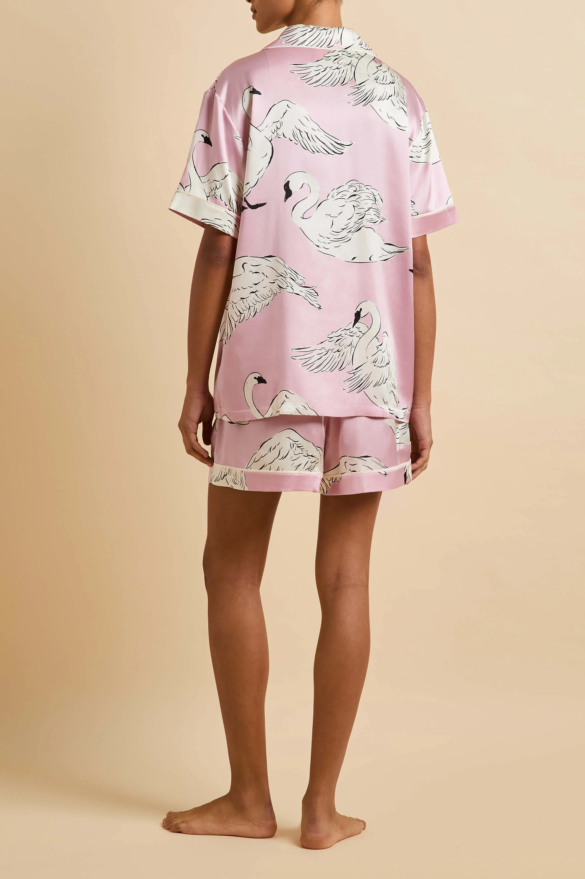 Ingo Selene Pink Swan Pyjamas in Silk Satin - Image 4