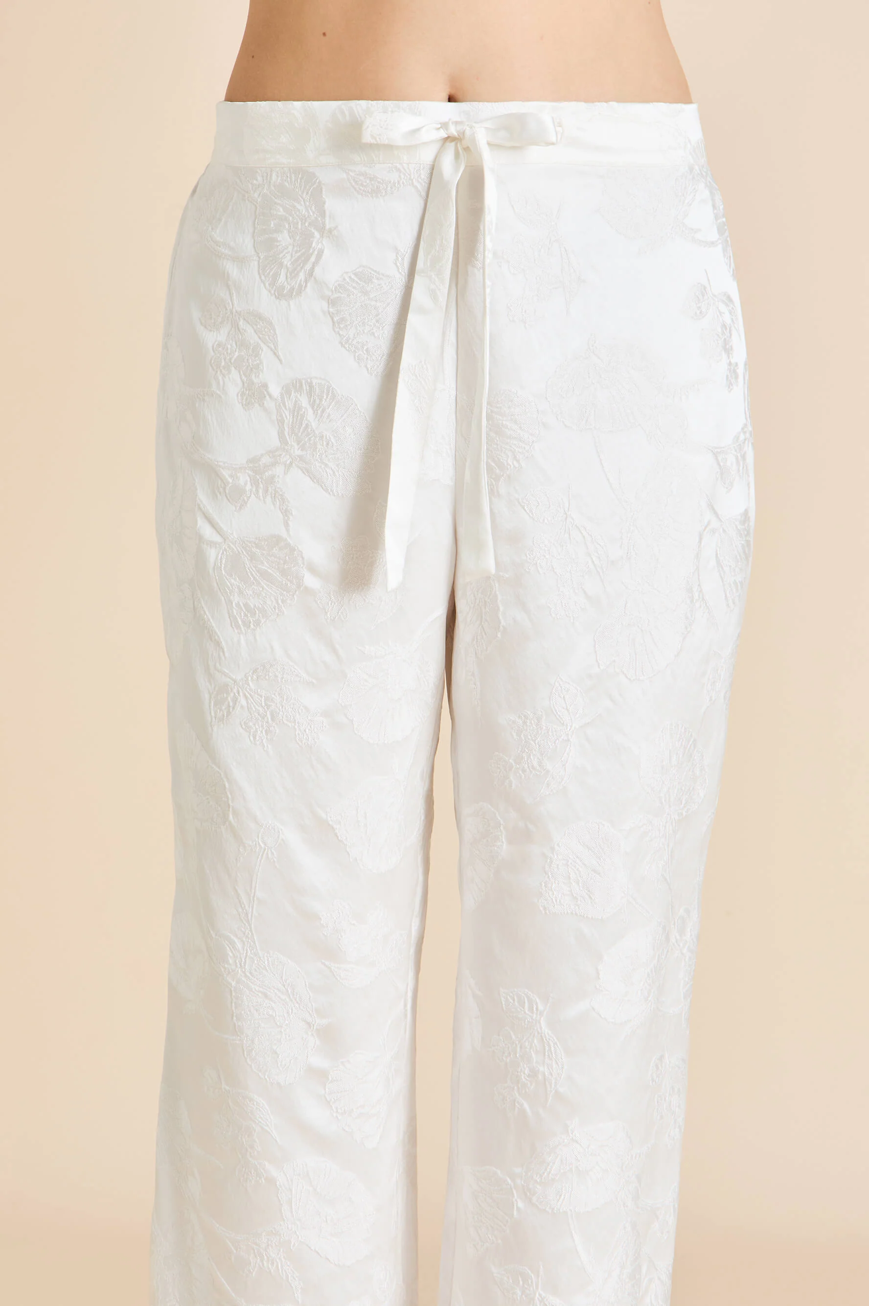 Lila Liliana Ivory Floral Pyjamas in Silk Jacquard - Image 6