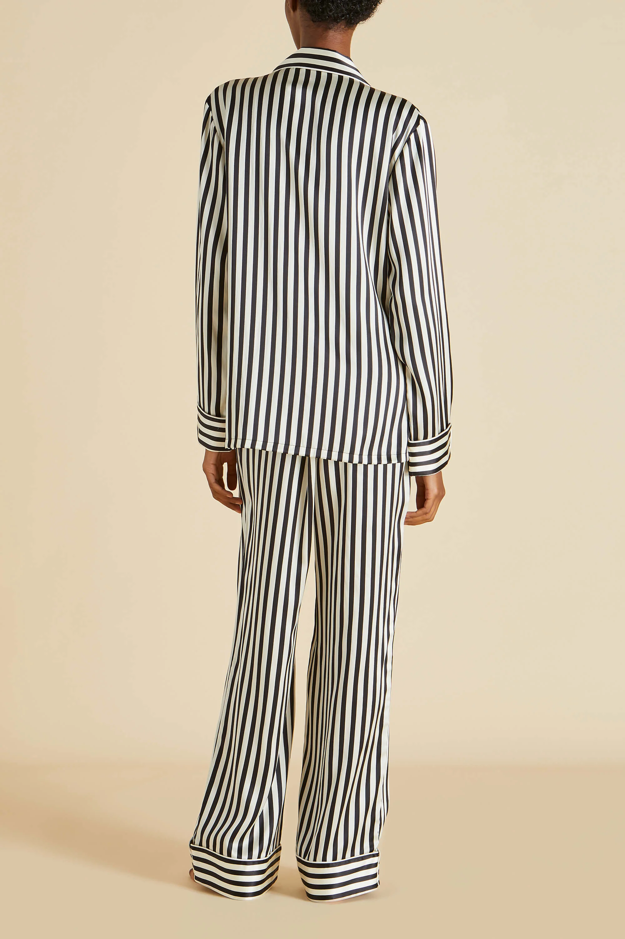 Lila Nika Pyjama Set in Silk Satin - Image 6