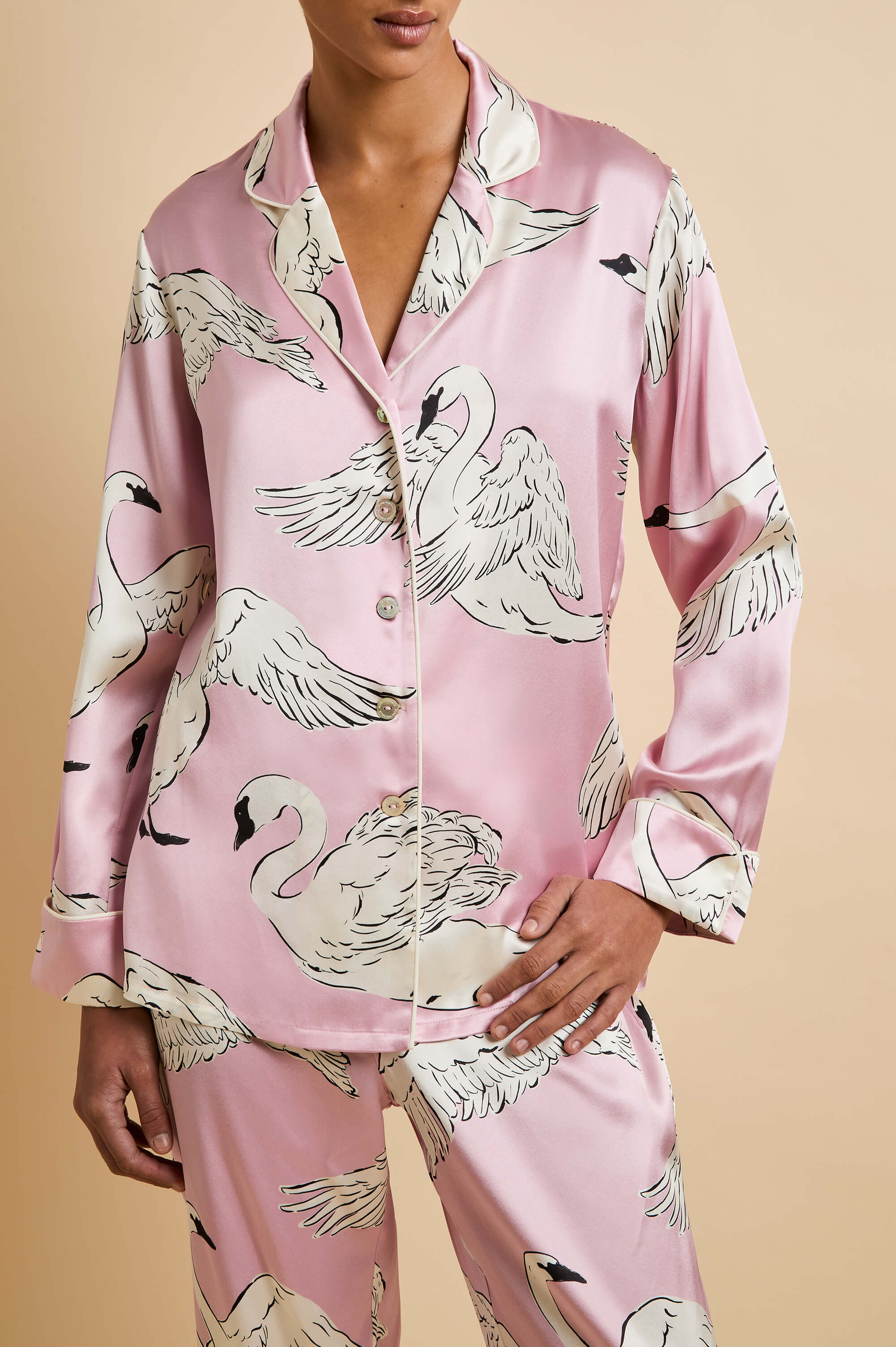 Lila Selene Pink Swan Pyjamas in Silk Satin - Image 3