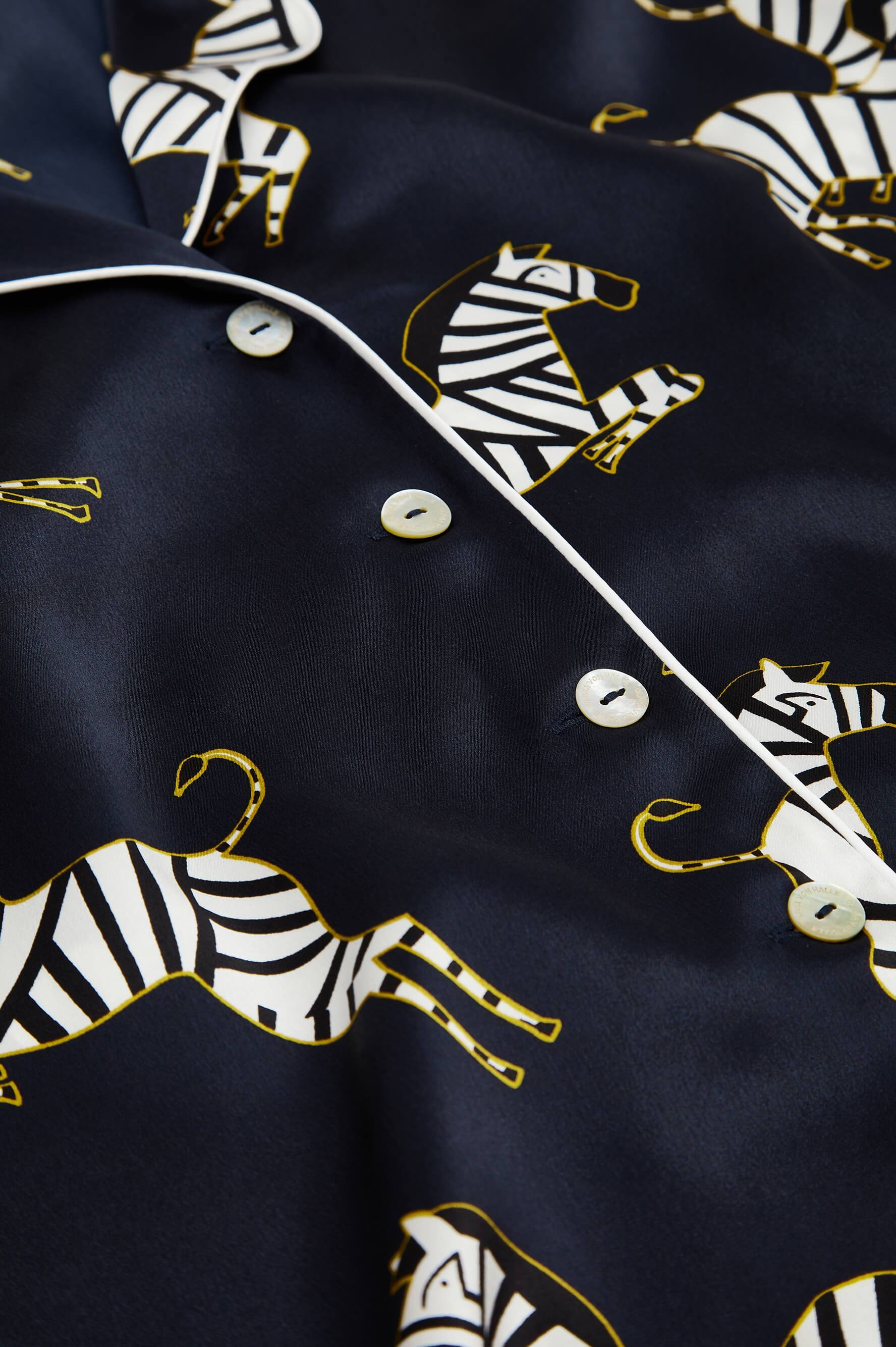 Lila Zizi Navy Pyjamas in Silk Satin - Image 8