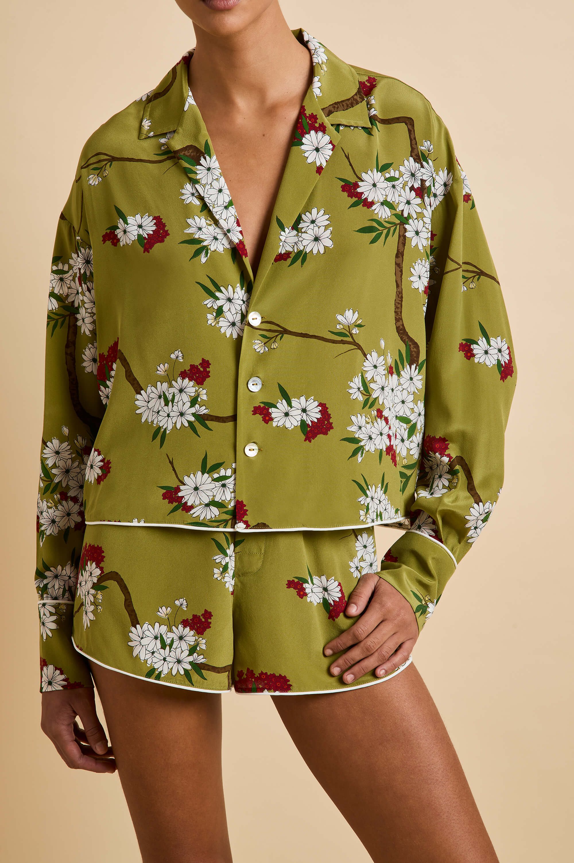 Lucia Cecille Green Blossom Pyjamas in Silk Crêpe de Chine - Image 3
