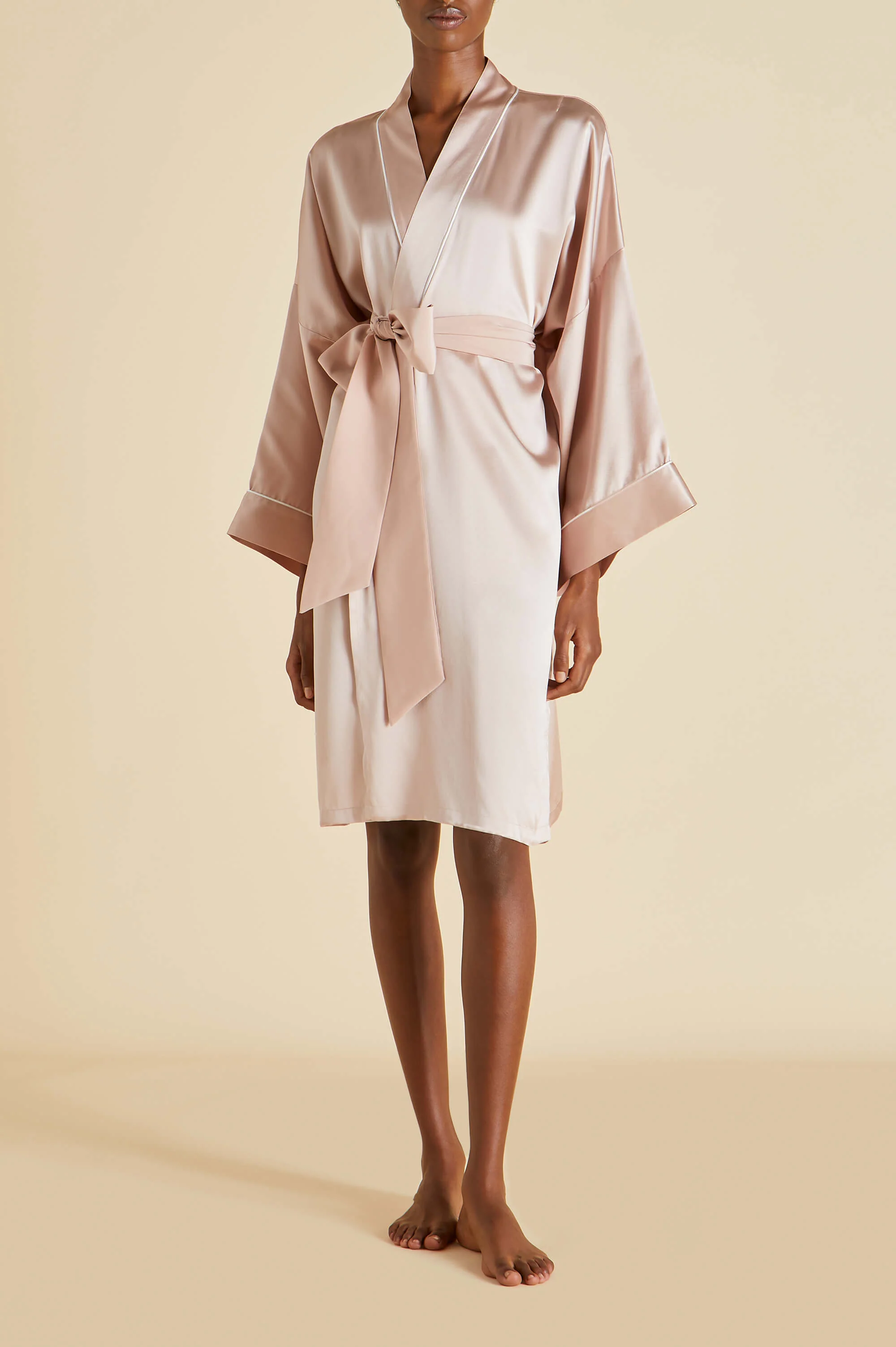 Mimi Oyster Ivory Robe in Silk Satin