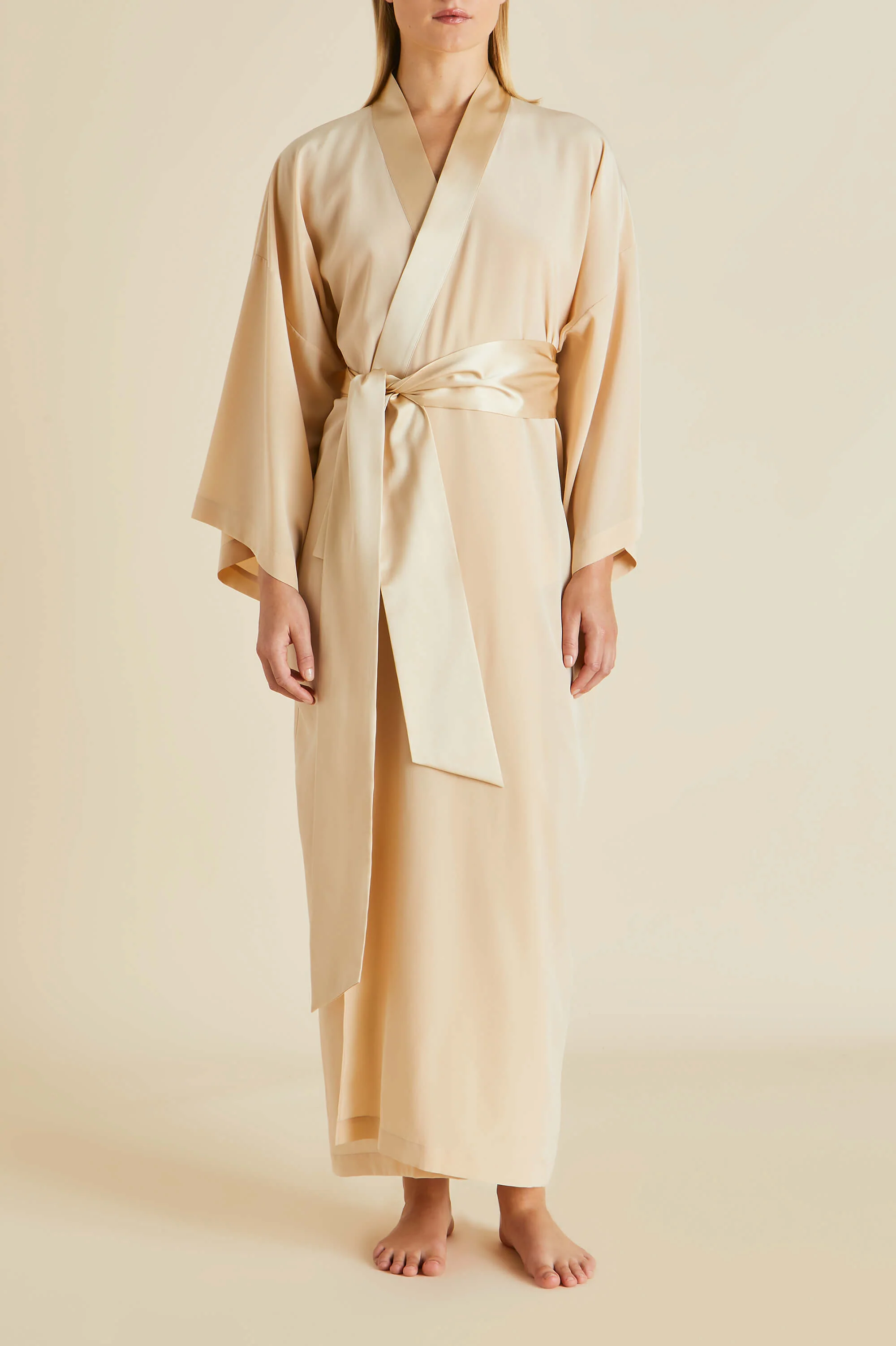 Queenie Caramel Robe in Silk Crêpe de Chine