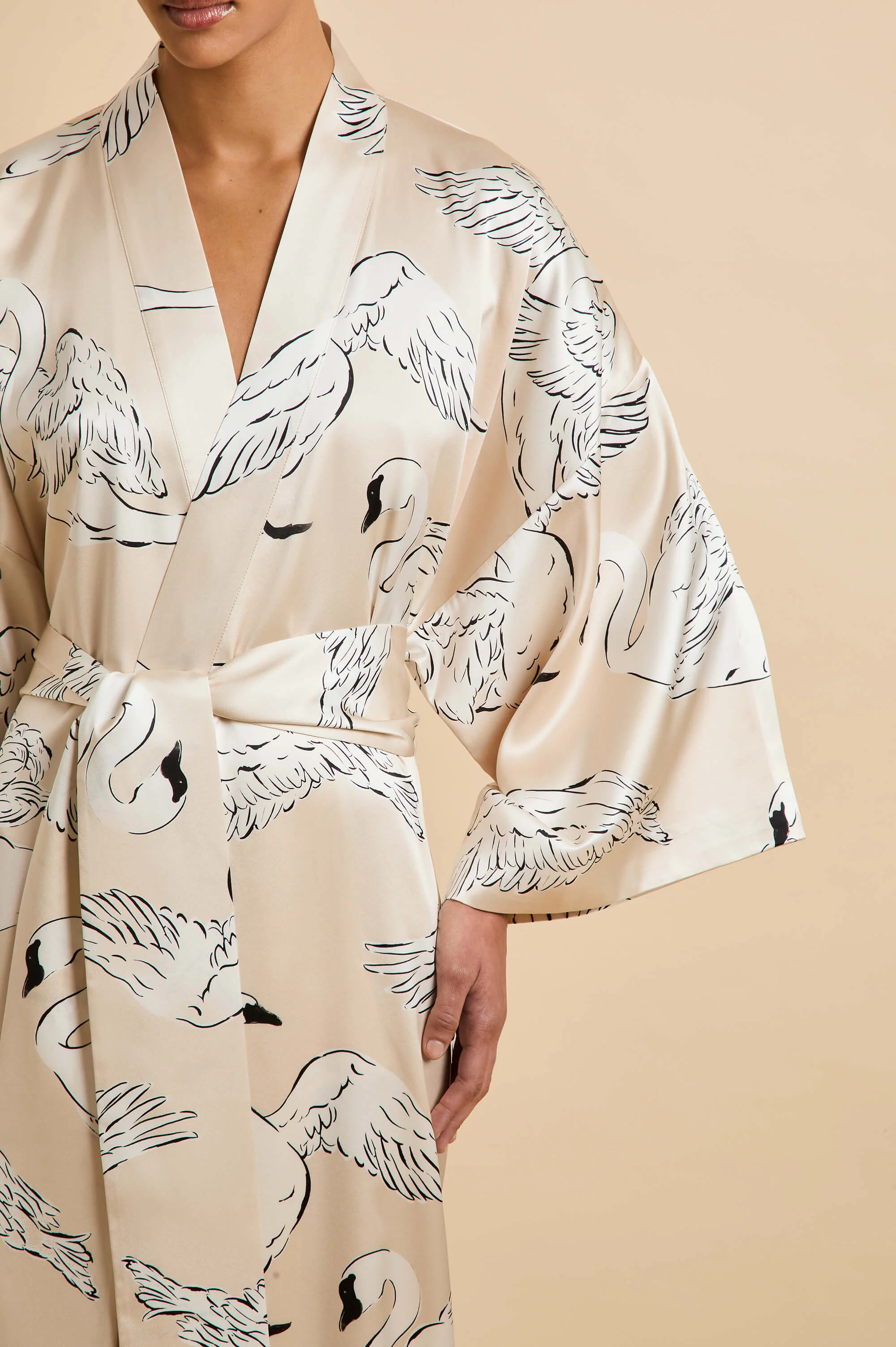 Queenie Blanca Cream Swan Robe in Silk Satin - Image 3