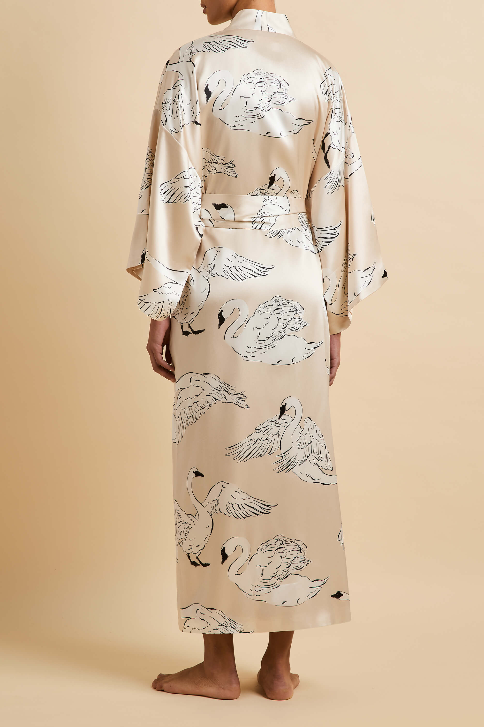 Queenie Blanca Cream Swan Robe in Silk Satin - Image 4