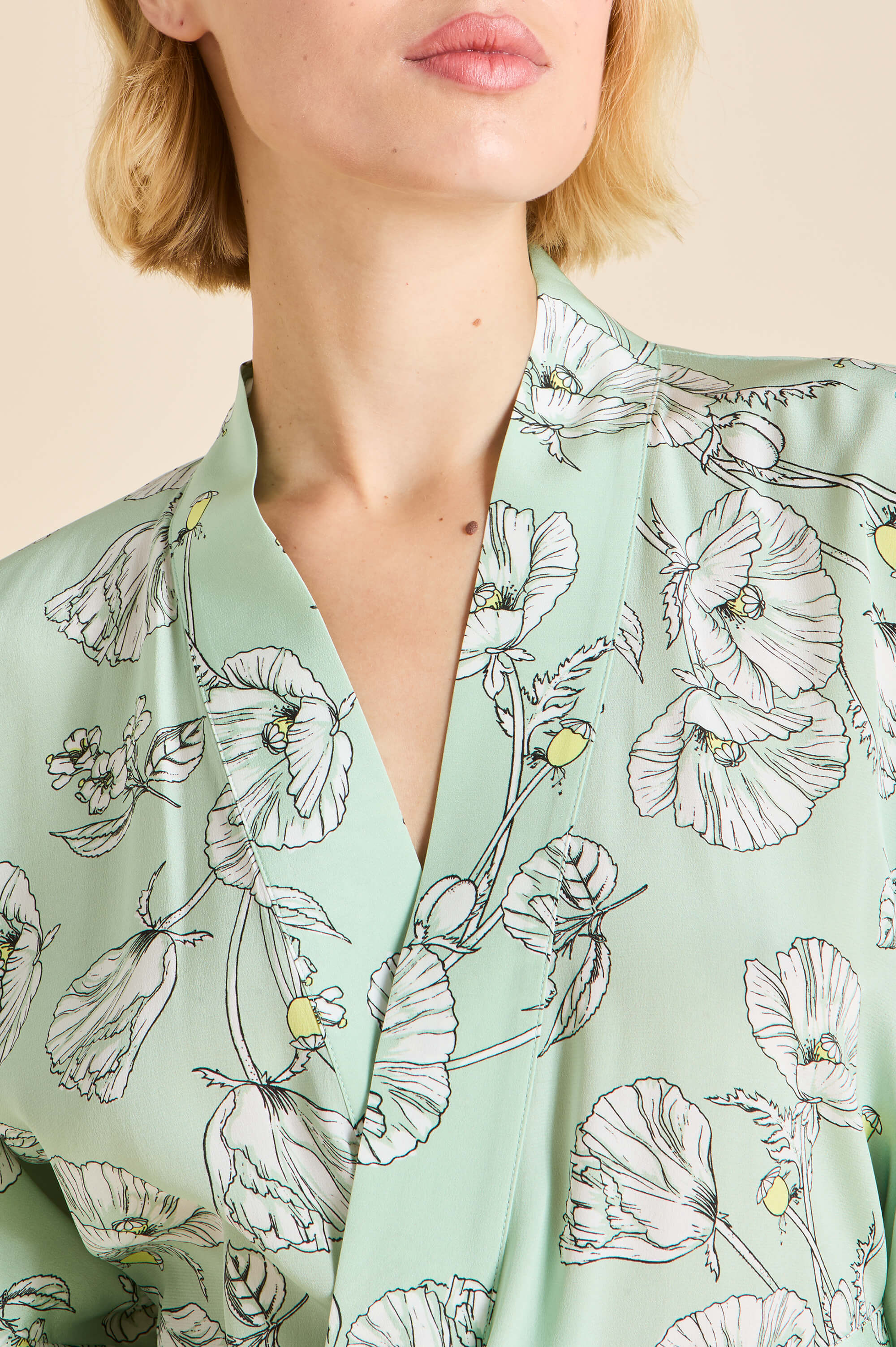 Queenie Delfina Green Floral Robe in Silk Crêpe de Chine - Image 3