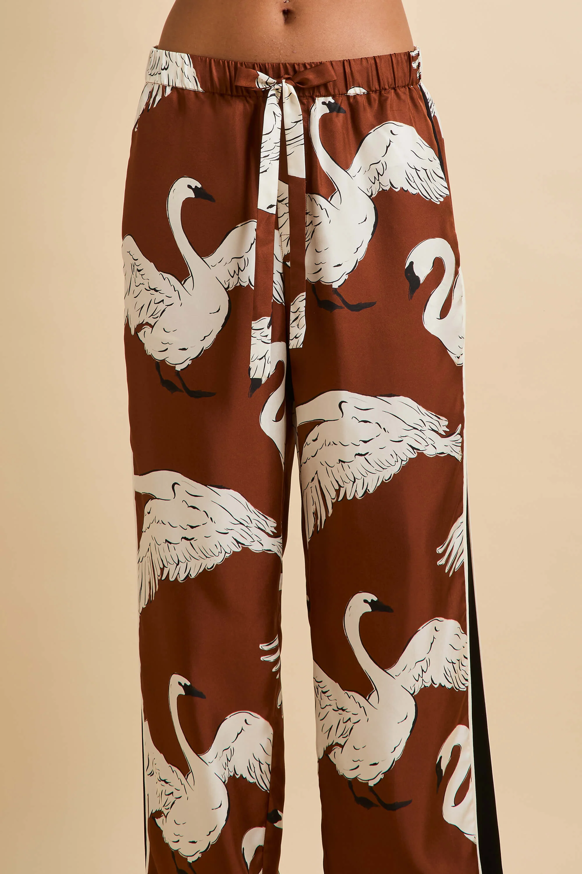 Tilda Inés Brown Swan Pyjamas in Silk Twill - Image 6