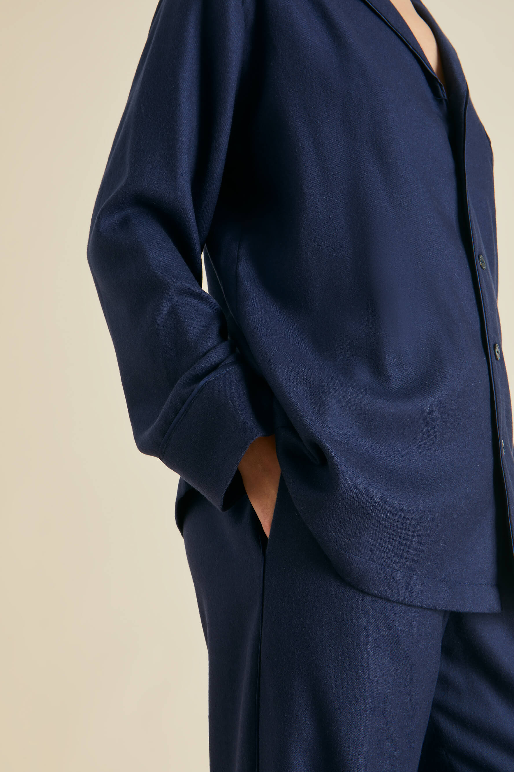 Vanderbilt Osaka Navy Pyjamas in Cashmere - Image 4