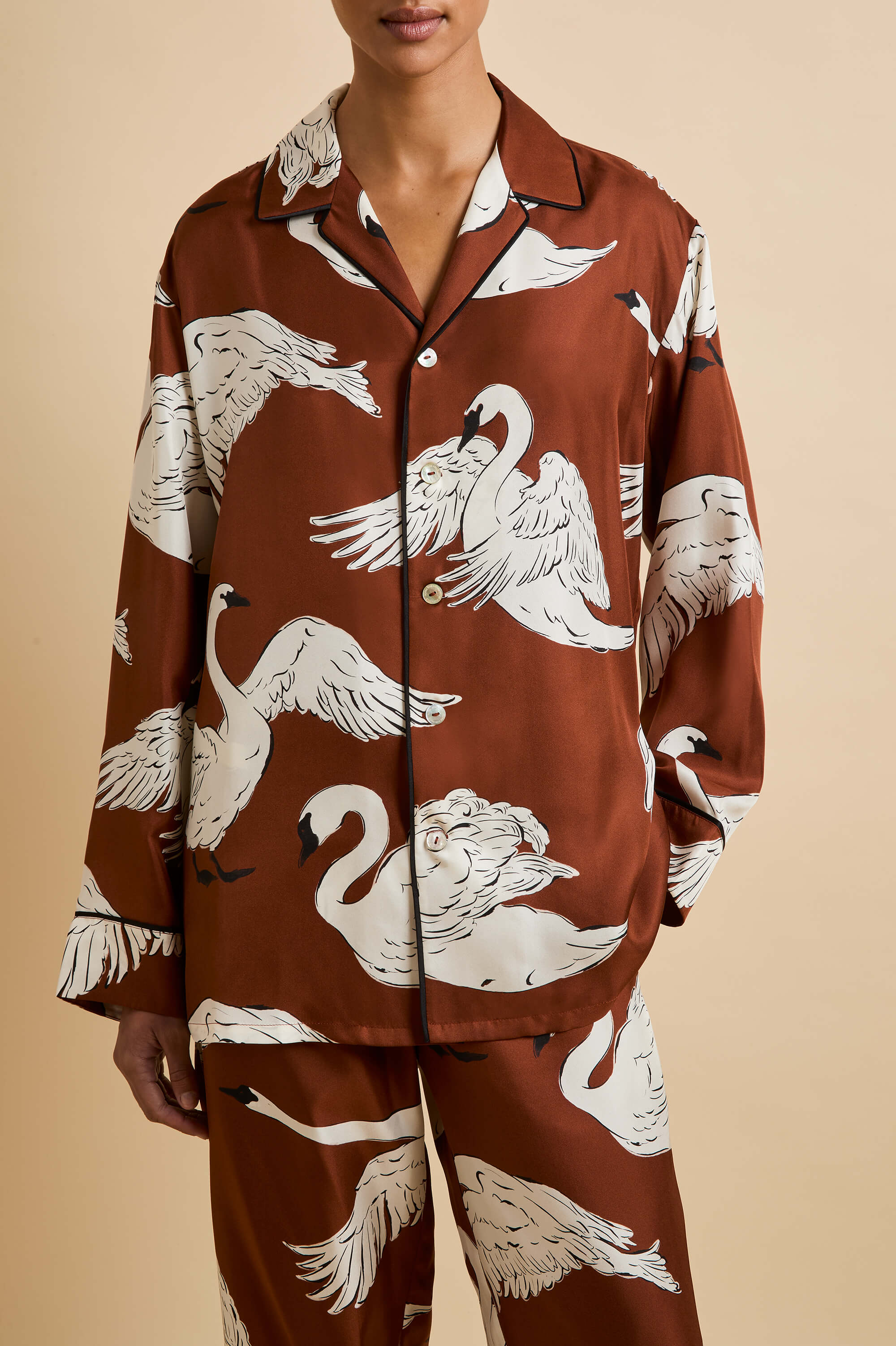 Yves Inés Brown Swan Pyjamas in Silk Twill - Image 3