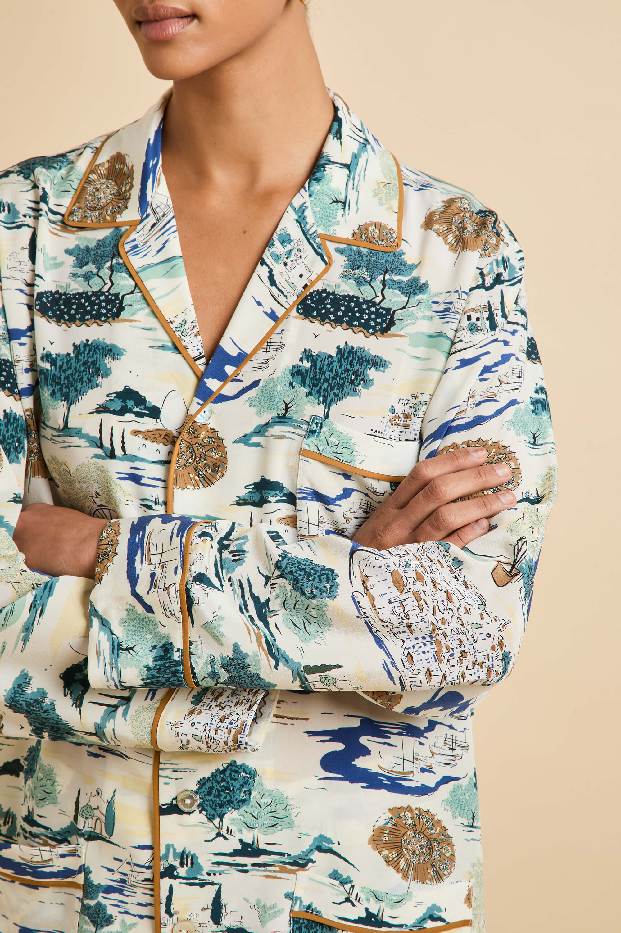 Yves Cadaqués Cream Landscape Pyjamas in Silk Crêpe de Chine - Image 4